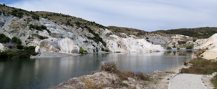 2015-01-03 13.43.00 IMG_3557 Anne - across Blue Lake_stitch.jpg: 8196x3383, 3729k (2015 Jan 17 09:00)