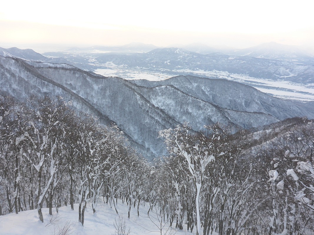2017-01-18 15.34.06 P1010410 Simon - Nozawa Onsen view from Skyline.jpeg: 4608x3456, 6112k (2017 Nov 05 13:44)