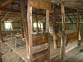 Quail Flat historic woolshed interior
Photo: Simon
2013-11-18 08.48.50; '2013 Nov 18 08:48'
Original size: 4,000 x 3,000; 5,554 kB
2013-11-18 08.48.50 P1050387 Simon - Quail Flat historic woolshed interior.jpeg
