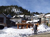 Winter Park Simon with runs behind
Photo: Jim
2014-01-22 09.54.19; '2014 Jan 22 09:54'
Original size: 4,320 x 3,240; 4,912 kB
2014-01-22 09.54.19 P1000444 Jim - Winter Park Simon with runs behind.jpeg