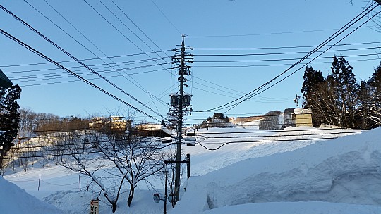 Happo One from hotel - with power pole
Photo: Jim
2015-02-16 07.10.16; '2015 Feb 16 07:10'
Original size: 5,312 x 2,988; 5,457 kB