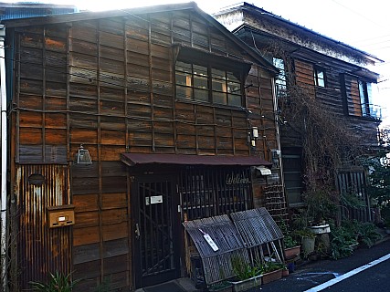 Old Houses
Photographer;&nbsp;Simon
2015-02-19&nbsp;09.03.45;&nbsp;Metadata time: '2015 Feb 19 09:03'
Original size:&nbsp;4,000 x 3,000; 4,684 kB;&nbsp;adj
Filename: 2015-02-19 09.03.45 P1010720 Simon - old houses_adj.jpeg