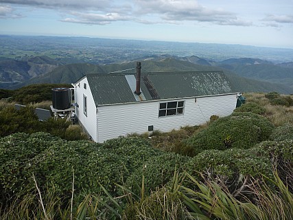 Jumbo Hut
Photographer;&nbsp;Simon
2015-05-30&nbsp;12.45.27;&nbsp;Metadata time: '2015 May 30 12:45'
Original size:&nbsp;4,000 x 3,000; 6,773 kB
Filename: 2015-05-30 12.45.27 P1010944 Simon - Jumbo Hut.jpeg