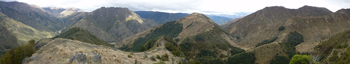 2015-10-02 11.50.14 P1000198 Simon - Boulder Stream view panorama.jpeg: 4576x848, 2148k (2015 Nov 06 16:18)