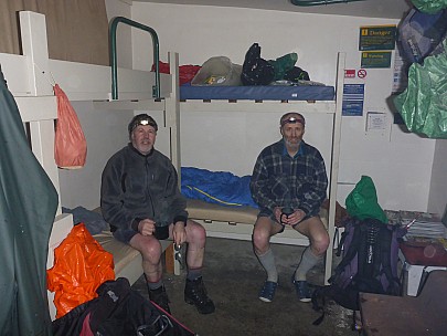 2015-10-01 22.31.55 P1000178 Simon - with Brian in Boulder Forks Hut.jpeg: 4608x3456, 6160k (2015 Nov 06 16:06)