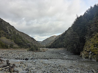 2015-10-02 09.35.55 P1000190 Simon - view down Boulder Stream.jpeg: 4608x3456, 6345k (2015 Nov 06 16:11)