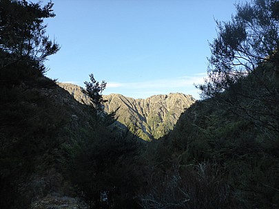 2015-10-03 17.18.53 P1000232 Simon - view from Gosling Hut.jpeg: 4608x3456, 5832k (2015 Nov 07 16:37)