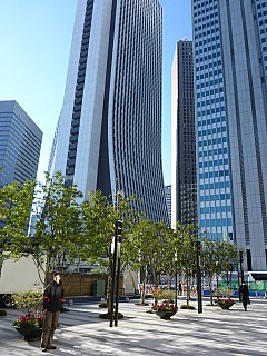 Adrian at Shinjuku
Photographer;&nbsp;Simon
2016-03-02&nbsp;08.08.02;&nbsp;Metadata time: '2016 Mar 02 08:08'
Original size:&nbsp;3,456 x 4,608; 5,640 kB
Filename: 2016-03-02 08.08.02 P1000783 Simon - Adrian at Shinjuku.jpeg