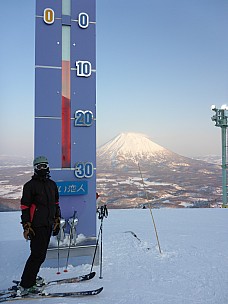 2016-02-28 16.32.44 P1000696 Simon - Adrian at Ace Hill Rest House thermometer.jpeg: 3456x4608, 5314k (2016 Feb 28 16:32) 2016-02-28 16.32.44 P1000696 Simon - Adrian at Ace Hill Rest House thermometer.jpeg: 3456x4608, 5314k (2016 Feb 28 16:32)