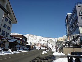 Skiing Niseko