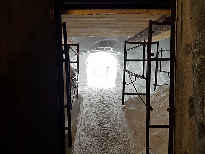 Passage out to arête
Photographer;&nbsp;Jim
2018-01-25&nbsp;16.16.52;&nbsp;Metadata time: '2018 Jan 25 16:16'
Original size:&nbsp;4,032 x 3,024; 3,163 kB
Filename: 2018-01-25 16.16.52 Jim - passage out to arête.jpeg