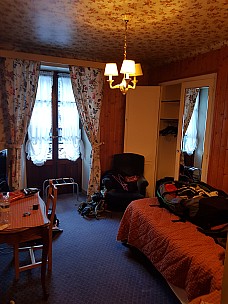 Hotel Richemond room
Photo: Jim
2018-01-28 09.14.26; '2018 Jan 28 09:14'
Original size: 3,024 x 4,032; 4,322 kB
2018-01-28 09.14.26 Jim - Hotel Richemond room.jpeg