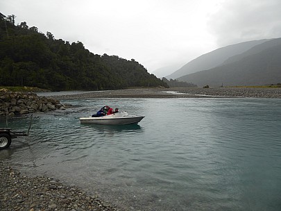 2019-01-13 10.39.25 P1010516 Brian - first group in jetboat heading up Paringa.jpeg: 4000x3000, 4927k (2019 Jun 24 21:09) 2019-01-13 10.39.25 P1010516 Brian - first group in jetboat heading up Paringa.jpeg: 4000x3000, 4927k (2019 Jun 24 21:09)