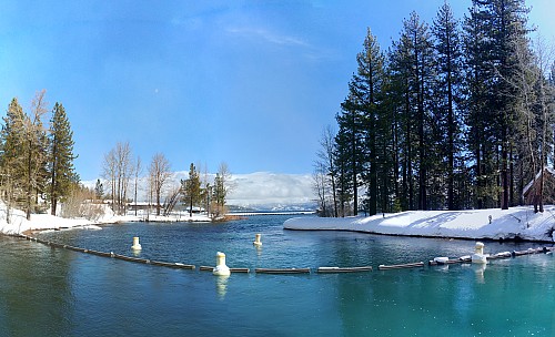 11  38 49  LG 6 Simon - Lake Tahoe outflow
2019-02-27; '2019 Feb 27 11:38'
Original size: 6,837 x 4,156; 32,530 kB; stitch
2019-02-27 11.38.49. LG6 Simon - Lake Tahoe outflow_stitch.jpg