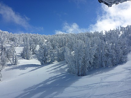 View from the Tamarack Express
Photographer;&nbsp;Simon
2019-03-04&nbsp;09.46.39;&nbsp;Metadata time: '2019 Mar 04 09:46'
Original size:&nbsp;4,608 x 3,456; 6,119 kB
Filename: 2019-03-04 09.46.39 P1020787 Simon - view from the Tamarack Express.jpeg