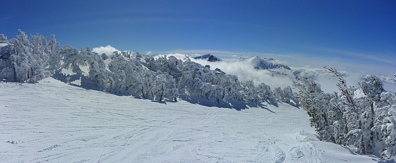 Backcountry view from Ridgerun
Photographer;&nbsp;Simon
2019-03-04&nbsp;10.43.46;&nbsp;Metadata time: '2019 Mar 04 10:43'
Original size:&nbsp;7,542 x 3,114; 21,080 kB;&nbsp;stitch
Filename: 2019-03-04 10.43.46 Panorama Simon - Backcountry view from Ridgerun_stitch.jpg