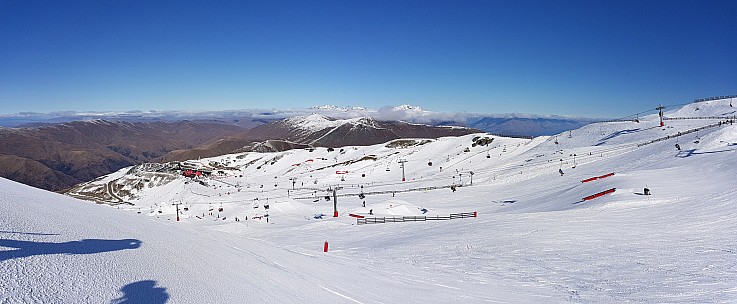 Mc Dougalls and Wanaka Base
Photo: Jim
2020-08-08 12.30.59; '2020 Aug 08 12:30'
Original size: 6,356 x 2,620; 16,059 kB; stitch
2020-08-08 12.30.59 GS8 Jim - McDougalls and Wanaka Base_stitch.jpg