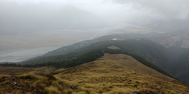 View down Bealery spur to hut
Photographer;&nbsp;Simon
2021-03-15&nbsp;12.02.41;&nbsp;Metadata time: '2021 Mar 15 12:02'
Original size:&nbsp;4,160 x 2,080; 3,492 kB
Filename: 2021-03-15 12.02.41 Simon - view down Bealery spur to hut.jpeg
