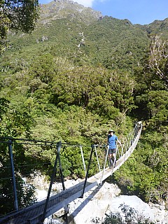 Brian on Tekano bridge
Photographer;&nbsp;Simon
2022-03-09&nbsp;11.10.03;&nbsp;Metadata time: '2022 Mar 09 11:10'
Original size:&nbsp;3,456 x 4,608; 5,569 kB
Filename: 2022-03-09 11.10.03 P1030725 Simon - Brian on Tekano bridge.jpeg