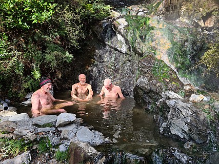 2022-08-03 12.39.14 S20 Simon - Alan, Brian, and Bruce sitting in the hot pool.jpeg: 4032x3024, 6348k (2022 Dec 11 15:05)