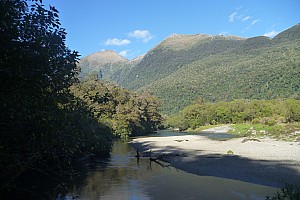 Moeraki River to Middle Head hut