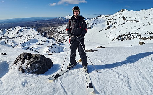 Adrian at the top of the Yankee
Photographer;&nbsp;Simon
2023-08-29&nbsp;15.48.30;&nbsp;Metadata time: '2023 Aug 29 15:48'
Original size:&nbsp;15,040 x 9,287; 15,762 kB;&nbsp;stitch
Filename: 2023-08-29 15.48.30 S20+ Simon - Adrian at the top of the Yankee_stitch.jpg