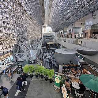 Kyoto Station
Photographer;&nbsp;Jim
2024-03-16&nbsp;12.39.59;&nbsp;Metadata time: '2024 Mar 16 12:40'
Original size:&nbsp;2,992 x 2,992; 3,131 kB
Filename: 2024-03-16 12.39.59 S21FE+ Jim - Kyoto Station.jpeg