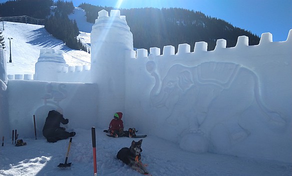 White Pass base snow castle
Photographer;&nbsp;Nick
2025-02-28&nbsp;12.45.17;&nbsp;Metadata time: '2025 Feb 28 12:45'
Original size:&nbsp;4,608 x 2,784; 4,808 kB;&nbsp;cr
Filename: 2025-02-28 12.45.17 Nick - White Pass base snow castle_cr.jpg