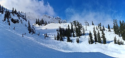 Top of the Internationale
Photographer;&nbsp;Simon
2025-03-06&nbsp;12.28.43;&nbsp;Metadata time: '2025 Mar 06 12:28'
Original size:&nbsp;13,296 x 6,124; 11,823 kB;&nbsp;stitch
Filename: 2025-03-06 12.28.43 S20+ Simon - top of the Internationale_stitch.jpg