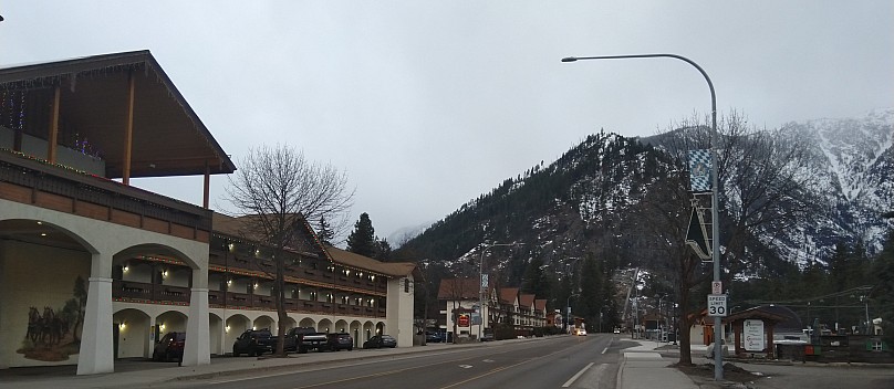 Leavenworth US Hwy  2
Photographer;&nbsp;Nick
2025-03-09&nbsp;18.20.01;&nbsp;Metadata time: '2025 Mar 09 18:20'
Original size:&nbsp;4,608 x 2,007; 4,068 kB;&nbsp;cr
Filename: 2025-03-09 18.20.01 IMG Nick - Leavenworth US Hwy 2_cr.jpg