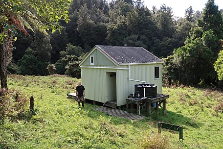 Simon at Trains Hut
Photo: Brian
2025-05-04 13.27.24; '2025 May 04 13:27'
Original size: 5,472 x 3,648; 12,087 kB
2025-05-04 13.27.24 IMG_1486 Brian - Simon at Trains Hut.jpeg