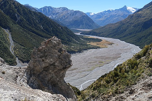 The Moa Saddle rocky nerg
Photographer;&nbsp;Brian
2026-03-04&nbsp;12.30.20;&nbsp;Metadata time: '2026 Mar 04 12:30'
Original size:&nbsp;5,472 x 3,648; 11,792 kB
Filename: 2026-03-04 12.30.20 CPSG7MII IMG_1785 Brian - The Moa Saddle rocky nerg.jpeg