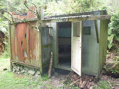 Snowy hut entrance
Photographer;&nbsp;Simon
2012-04-25&nbsp;13.27.46;&nbsp;Metadata time: '2012 Apr 25 13:27'
Original size:&nbsp;4,000 x 3,000; 5,078 kB
Filename: 2012-04-25 13.27.46 P1030783 Simon Snowy hut entrance.jpeg