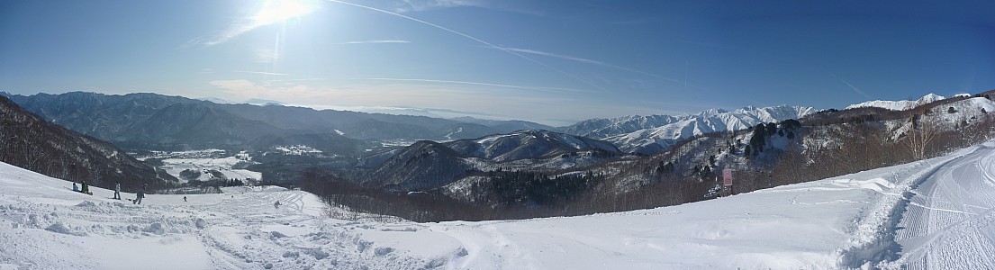 Top Course through Forest
Photographer;&nbsp;Simon
2015-02-16&nbsp;08.52.00;&nbsp;Metadata time: '2015 Feb 16 08:52'
Original size:&nbsp;10,767 x 2,924; 5,016 kB;&nbsp;stitch
Filename: 2015-02-16 08.52.00 Panorama Simon - top Course through Forest_stitch.jpg