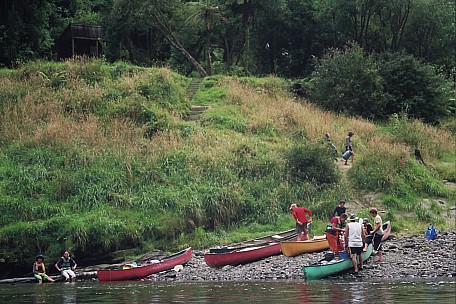 day7-020_06_0517_ngaporo.jpeg: 1536x1024, 542k (2007 Feb 13 00:45)