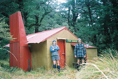 CNV00023.JPG: 597x400, 115k (2008 Sept 08 23:58)