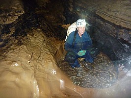 2011-01-26 16.45.53 P1020059 Simon Jen's hot pool.jpeg: 4000x3000, 4995k (2011 Jan 26 16:45)