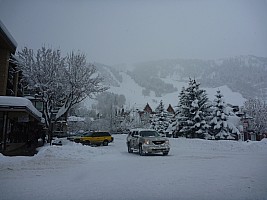 View of Shadow Mountain from village, snowing
Photographer;&nbsp;Simon
2014-01-31&nbsp;09.40.41;&nbsp;Metadata time: '2014 Jan 31 09:40'
Original size:&nbsp;4,000 x 3,000; 5,027 kB
Filename: 2014-01-31 09.40.41 P1000258 Simon - view of Shadow Mountain from village, snowing.jpeg