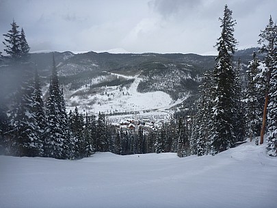 2014-02-04 14.36.20 P1000368 Simon - Gondola Base from Jackface.jpeg: 4000x3000, 6027k (2014 Feb 05 10:36)