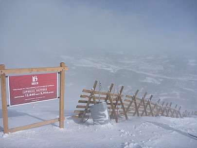 Top of the Imperial Express 12,840ft 3,914m
Photographer;&nbsp;Simon
2014-02-05&nbsp;11.20.57;&nbsp;Metadata time: '2014 Feb 05 11:20'
Original size:&nbsp;4,000 x 3,000; 4,257 kB
Filename: 2014-02-05 11.20.57 P1000377 Simon - top of the Imperial Express 12,840ft 3,914m.jpeg