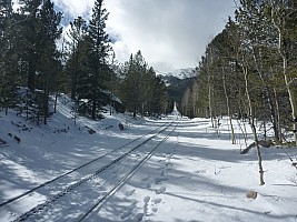 Looking Up Track
Photographer;&nbsp;Simon
2014-02-08&nbsp;13.21.27;&nbsp;Metadata time: '2014 Feb 08 13:21'
Original size:&nbsp;4,000 x 3,000; 6,250 kB
Filename: 2014-02-08 13.21.27 P1000438 Simon - looking up track.jpeg