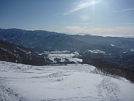 View down Han-no-ki course
Photographer;&nbsp;Simon
2015-02-16&nbsp;08.54.03;&nbsp;Metadata time: '2015 Feb 16 08:54'
Original size:&nbsp;4,000 x 3,000; 4,766 kB
Filename: 2015-02-16 08.54.03 P1010617 Simon - view down Han-no-ki course.jpeg