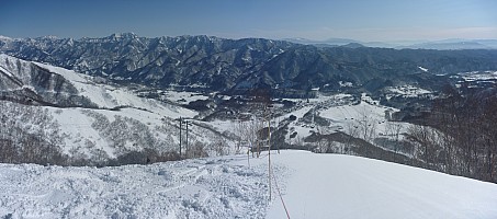 Uma-no-se Course view
Photographer;&nbsp;Simon
2015-02-16&nbsp;10.33.45;&nbsp;Metadata time: '2015 Feb 16 10:33'
Original size:&nbsp;6,795 x 2,998; 3,847 kB;&nbsp;stitch
Filename: 2015-02-16 10.33.45 Panorama Simon - Uma-no-se Course view_stitch.jpg