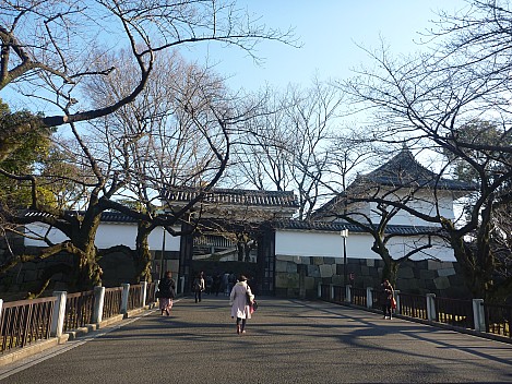 Tayasu Gate
Photographer;&nbsp;Simon
2015-02-19&nbsp;15.52.39;&nbsp;Metadata time: '2015 Feb 19 15:52'
Original size:&nbsp;4,000 x 3,000; 6,917 kB
Filename: 2015-02-19 15.52.39 P1010761 Simon - Tayasu Gate.jpeg