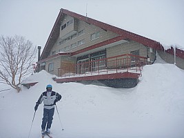 Jim outside highest cafeteria Happoike Sanso
Photographer;&nbsp;Simon
2015-02-09&nbsp;12.13.49;&nbsp;Metadata time: '2015 Feb 09 12:13'
Original size:&nbsp;4,000 x 3,000; 4,602 kB
Filename: 2015-02-09 12.13.49 P1010361 Simon - Jim outside highest cafeteria Happoike Sanso.jpeg