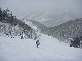 Jim on Sonezawa course and Hikage lift
Photographer;&nbsp;Simon
2015-02-10&nbsp;11.17.54;&nbsp;Metadata time: '2015 Feb 10 11:17'
Original size:&nbsp;4,000 x 3,000; 4,681 kB
Filename: 2015-02-10 11.17.54 P1010385 Simon - Jim on Sonezawa course and Hikage lift.jpeg