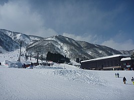 Toomi 1st lift and Goryu Express Gondola
Photographer;&nbsp;Simon
2015-02-11&nbsp;13.17.08;&nbsp;Metadata time: '2015 Feb 11 13:17'
Original size:&nbsp;4,000 x 3,000; 5,484 kB
Filename: 2015-02-11 13.17.08 P1010436 Simon - Toomi 1st lift and Goryu Express Gondola.jpeg