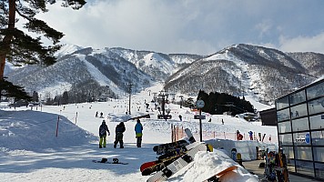 Goryu - view from Escal Plaza up Toomi Zone
Photographer;&nbsp;Jim
2015-02-11&nbsp;13.17.12;&nbsp;Metadata time: '2015 Feb 11 13:17'
Original size:&nbsp;5,312 x 2,988; 5,610 kB
Filename: 2015-02-11 13.17.12 Jim - Goryu - view from Escal Plaza up Toomi Zone.jpeg