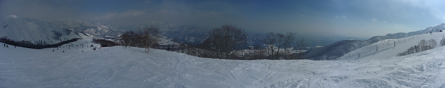 View from Alps Daira Station
Photographer;&nbsp;Simon
2015-02-11&nbsp;12.01.00;&nbsp;Metadata time: '2015 Feb 11 12:01'
Original size:&nbsp;13,868 x 2,764; 5,455 kB;&nbsp;stitch
Filename: 2015-02-11 12.01.00 Panorama Simon - view from Alps Daira Station_stitch.jpg