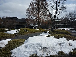 Lunch at Masuichi-Ichimura Sake brewery garden
Photographer;&nbsp;Simon
2015-02-13&nbsp;13.17.19;&nbsp;Metadata time: '2015 Feb 13 13:17'
Original size:&nbsp;4,000 x 3,000; 6,835 kB
Filename: 2015-02-13 13.17.19 P1010519 Simon - lunch at Masuichi-Ichimura Sake brewery garden.jpeg